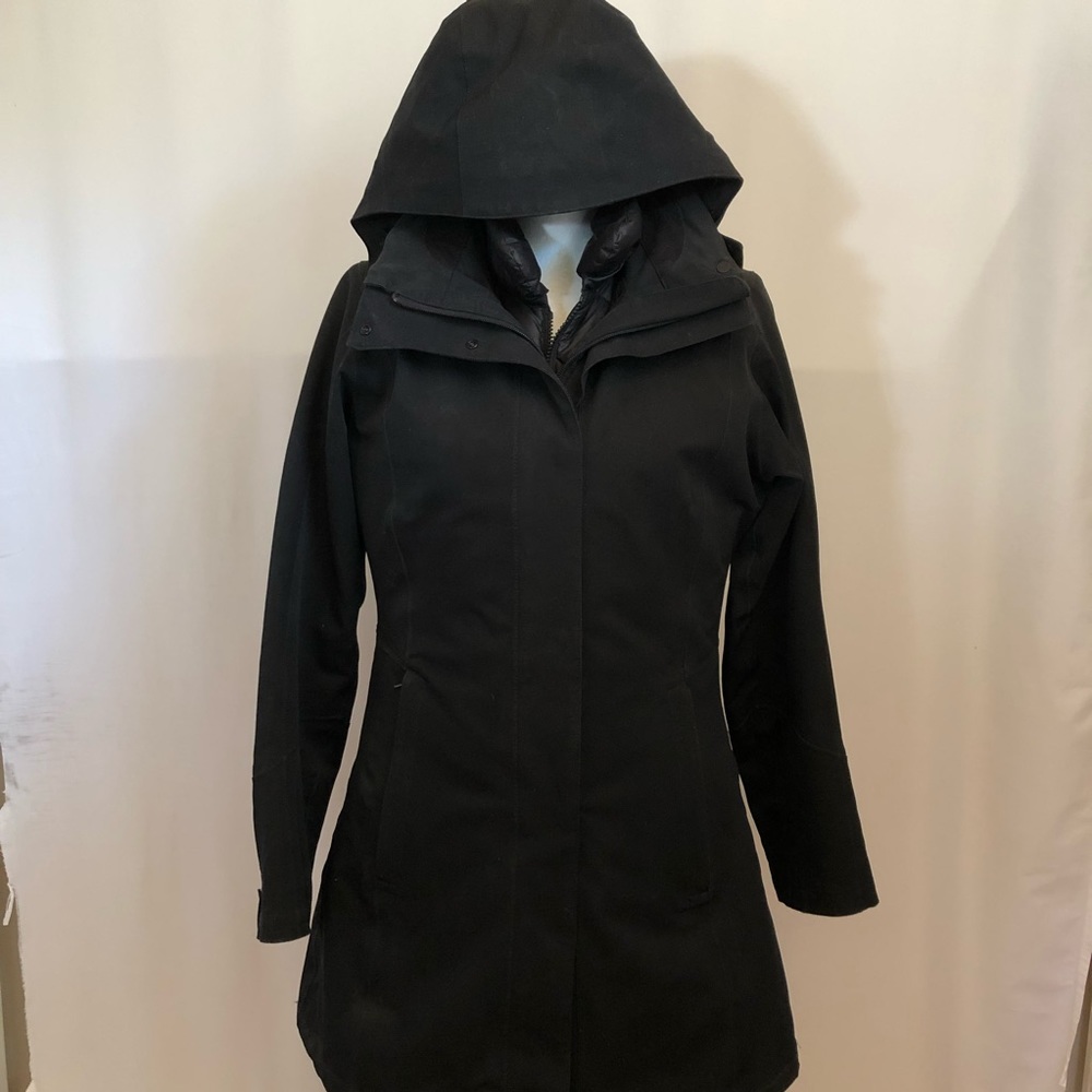 PATAGONIA WOMEN’S TRES 3-in-1 PARKA size M